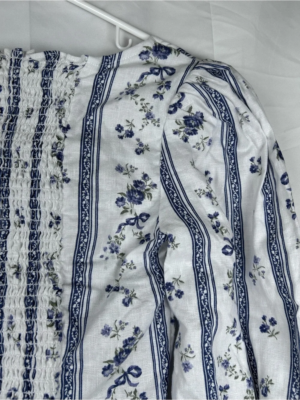Reformation Floral Linen Crop Top Women’s Size 0 White Blue Sustainable